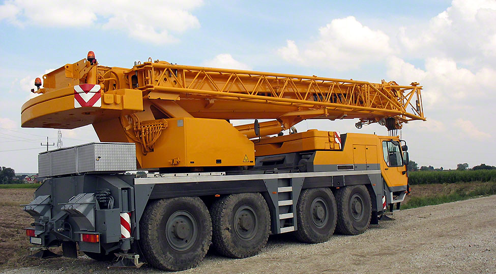 What Is A Level Luffing Crane And How It Works